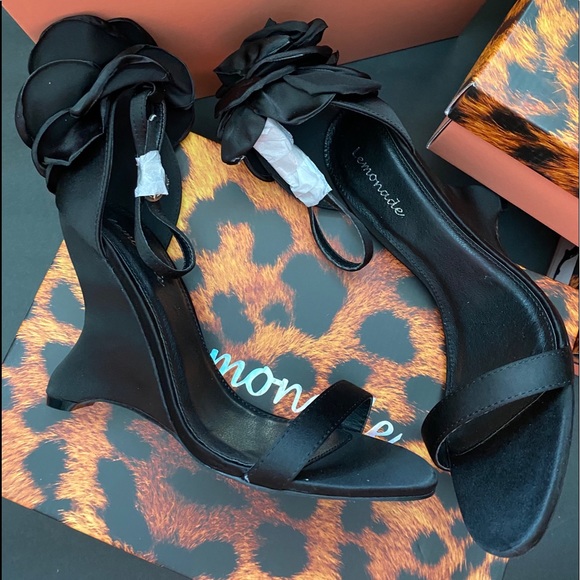 Rose Wedges - Picture 4 of 5